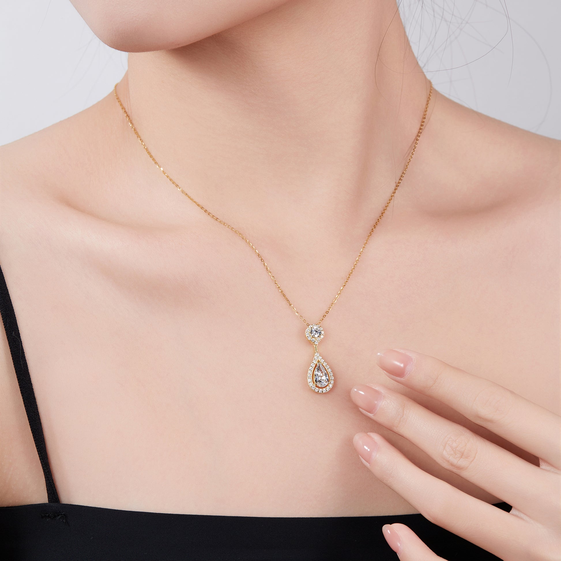 Pear Drop Diamond Pendant