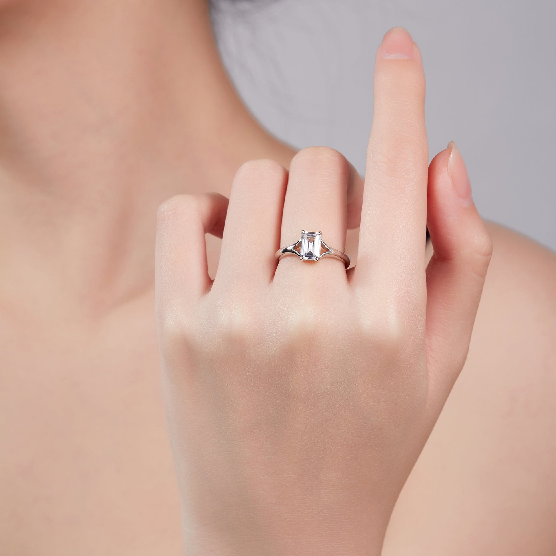 Carina Emerald Solitaire Preset 1ct Diamond Ring