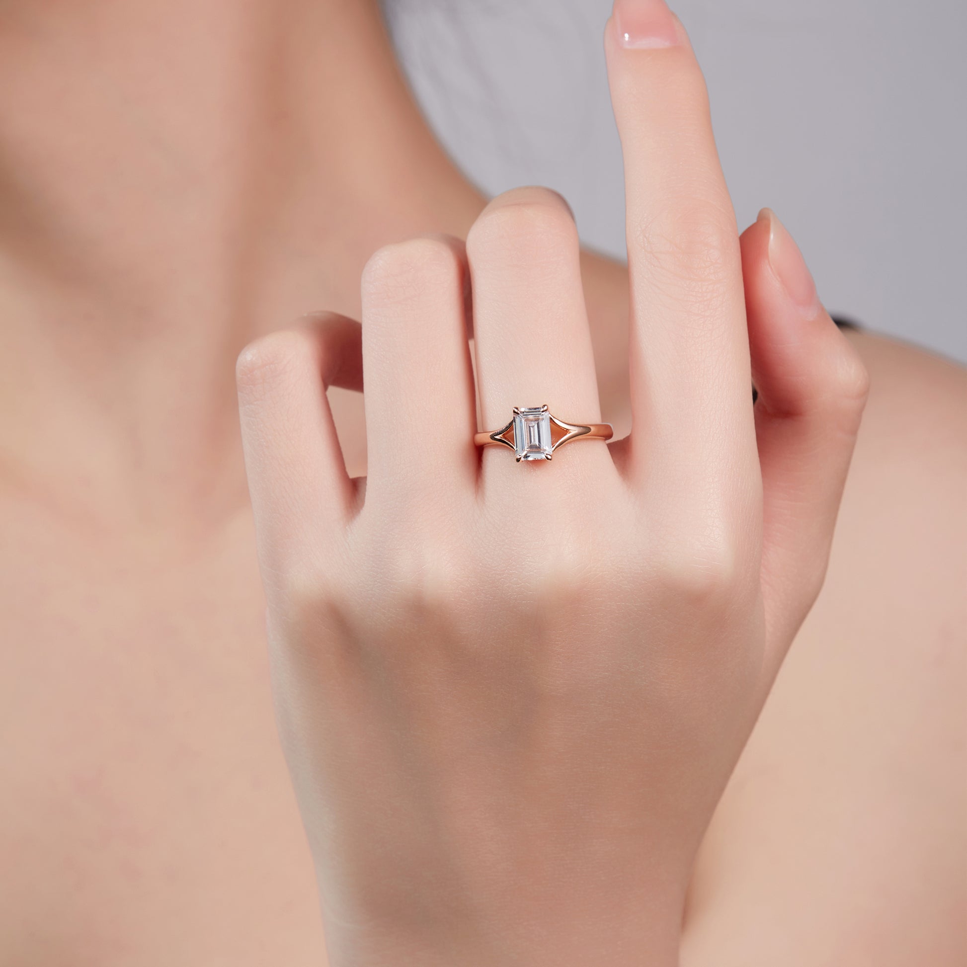 Carina Emerald Solitaire Preset 1ct Diamond Ring