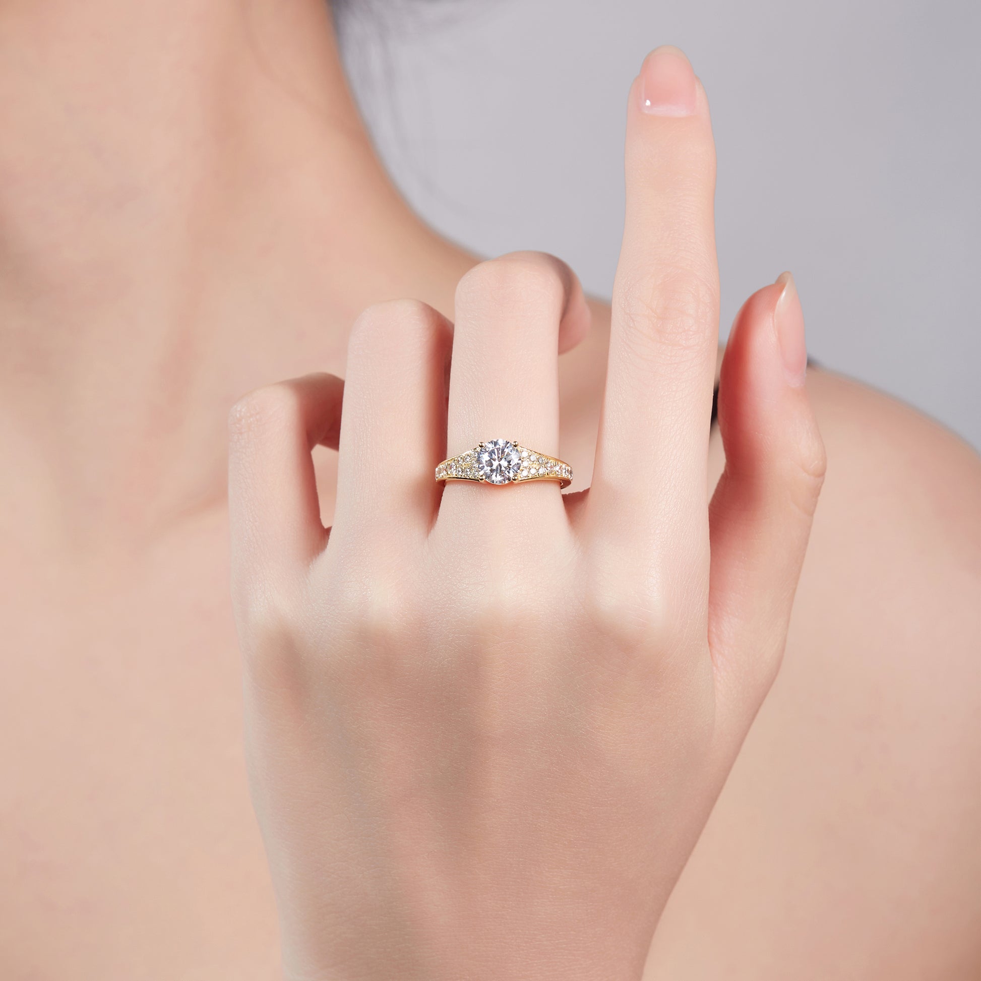 Aurora Pave Preset 1ct Diamond Ring