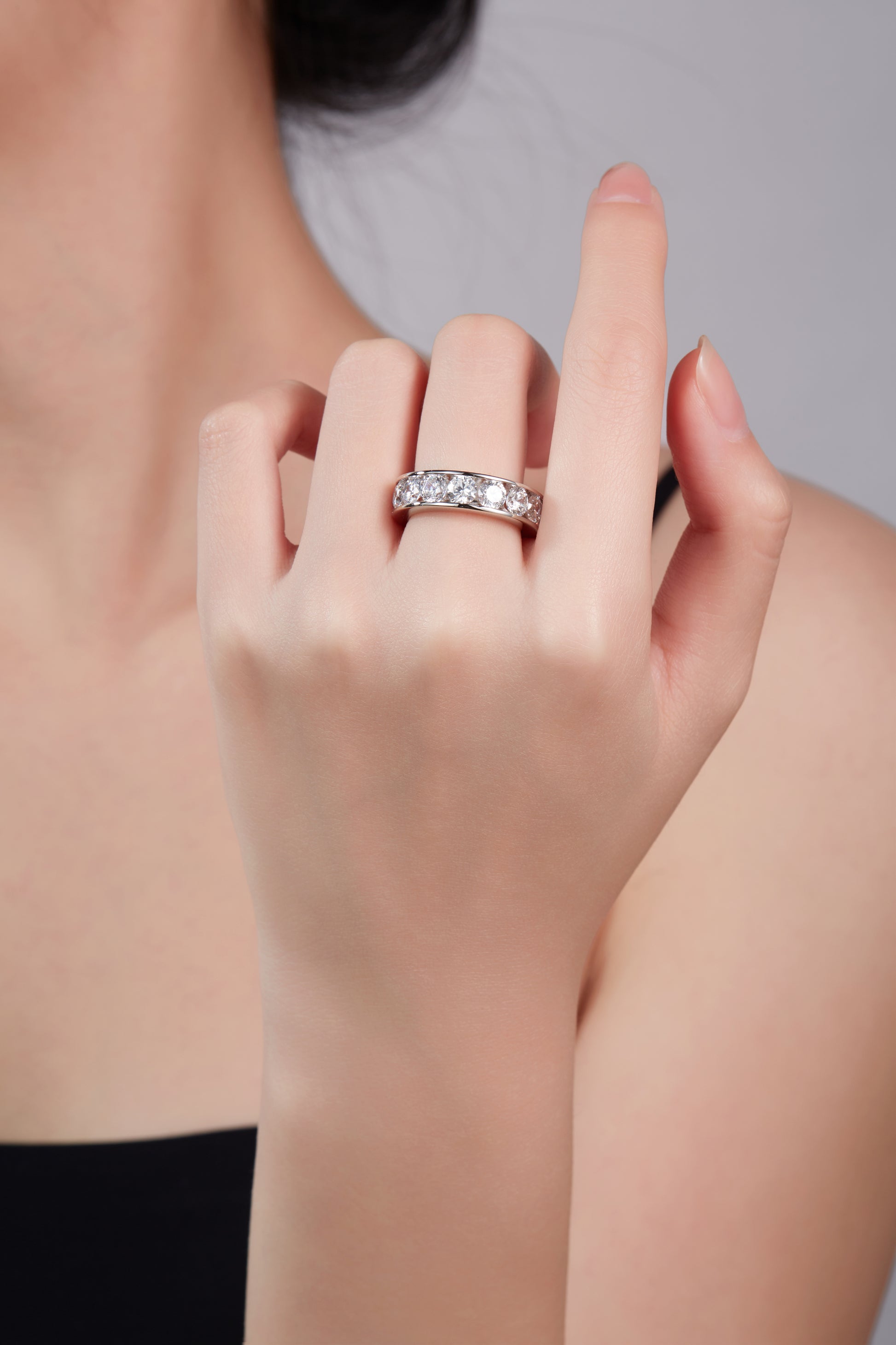 Round Diamond Eternity Band