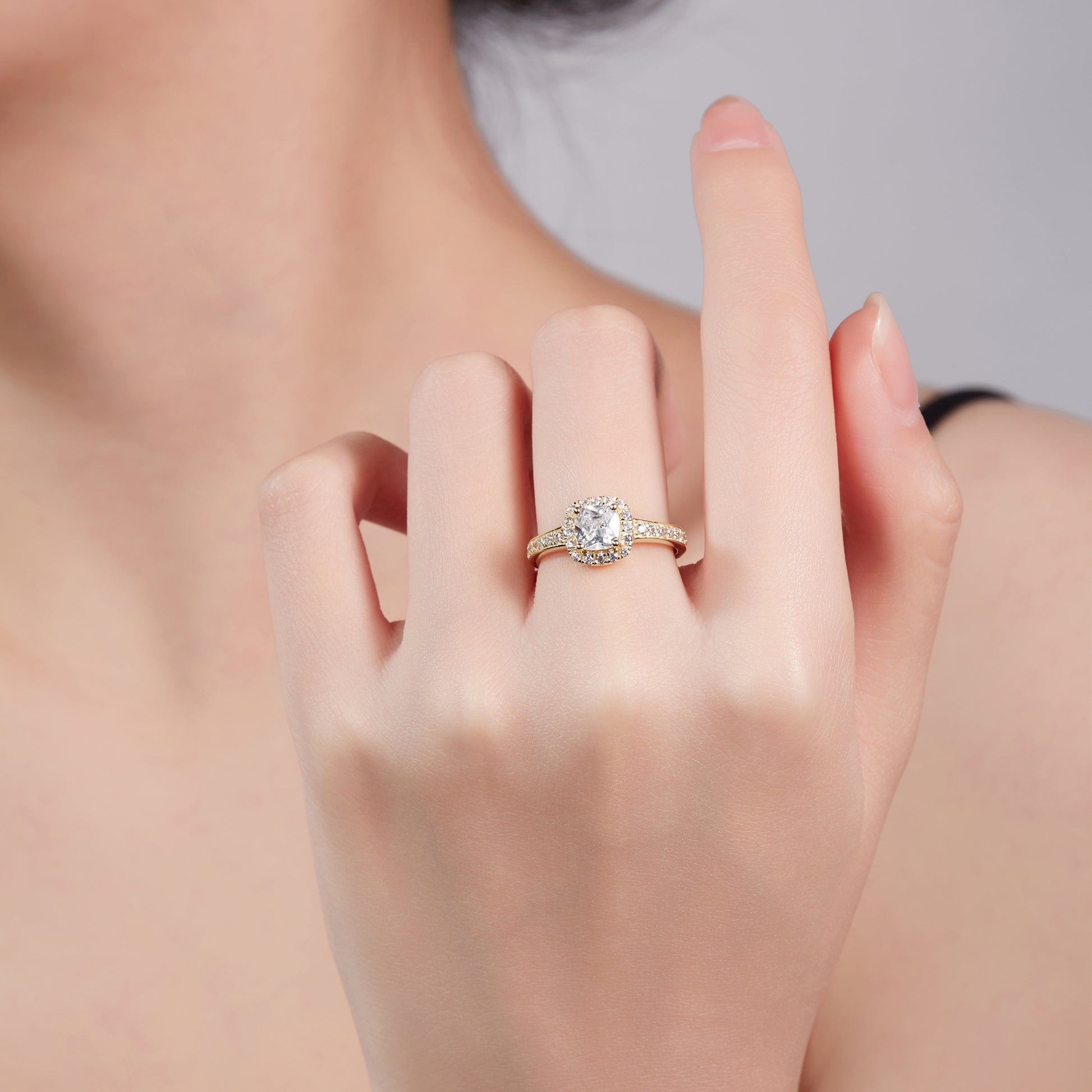 Vera Halo Diamond 1ct Preset Ring