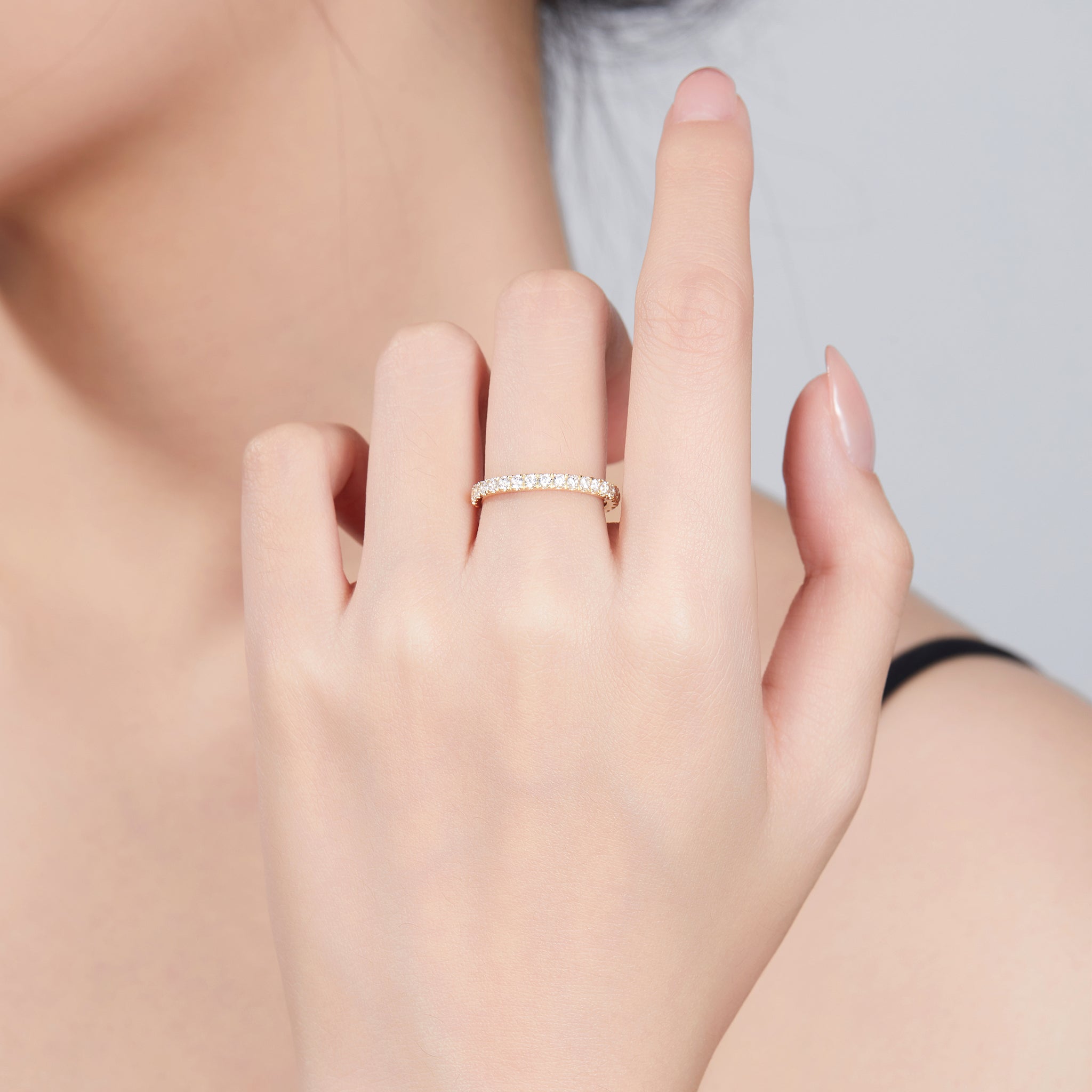 Pavé 2.0mm Wedding Band