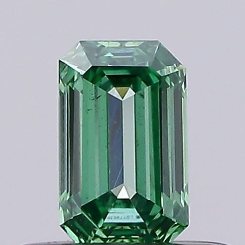 0.32 Ct. Green Color VS2 Clarity Emerald Shape